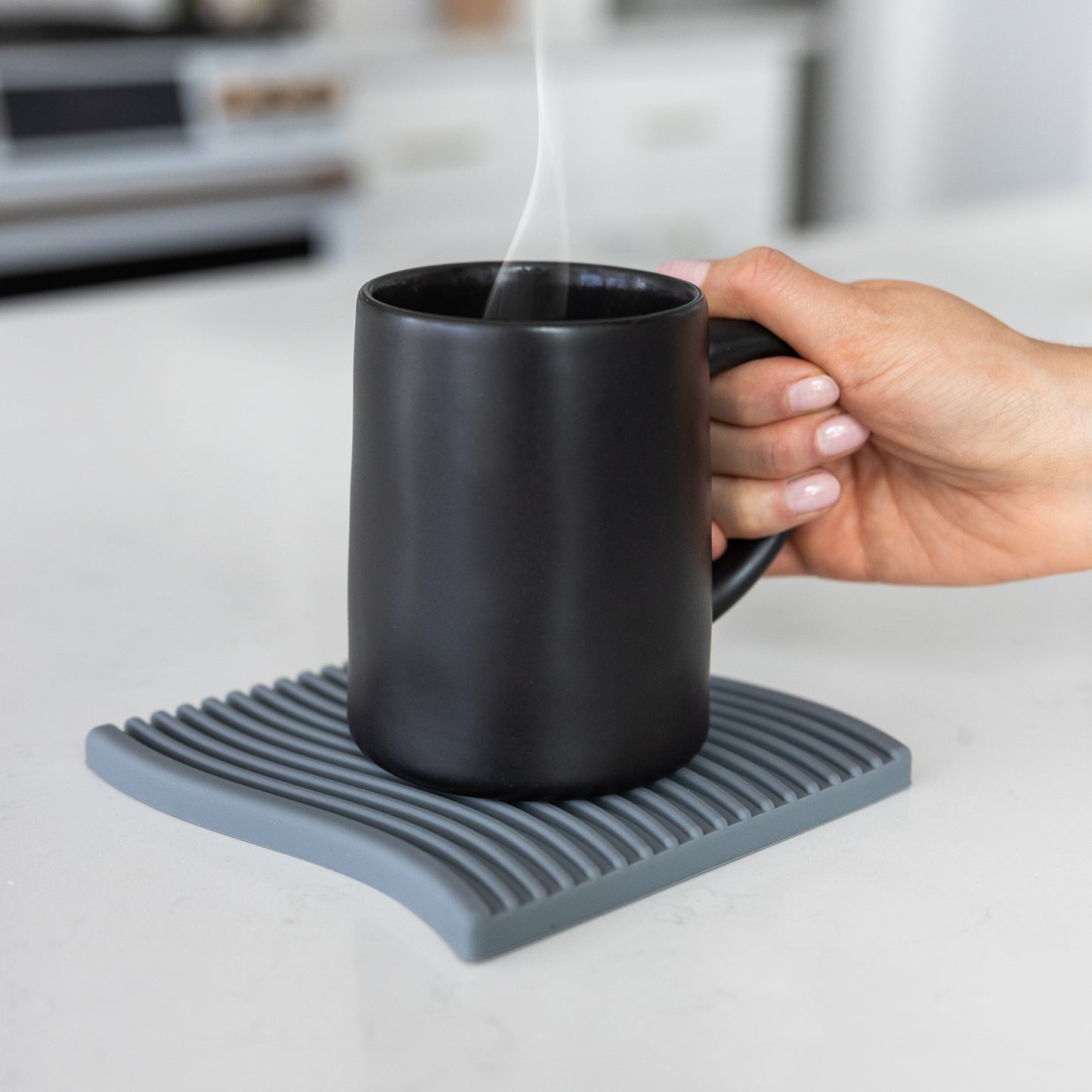 Silicone Bendable Trivet Set - Kitchen Decor - Heat-Resistant Countertop Protector (Monochrome Set, Wave)